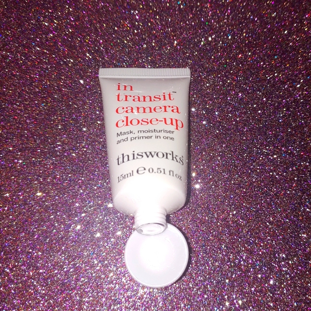 thisworks in transit camera close-up Primer Bio Boost Hyaluronic Acid & Caffeine